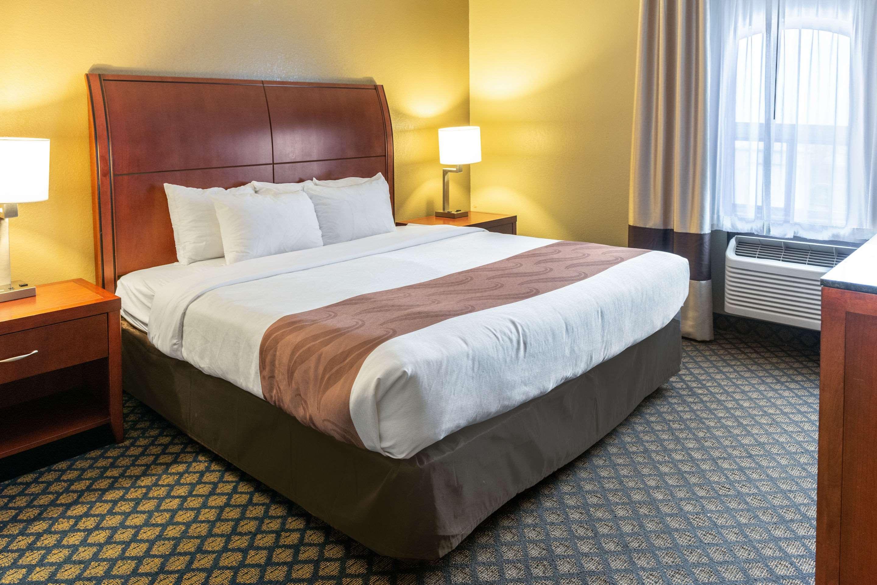 Quality Inn & Suites Seville Exteriér fotografie