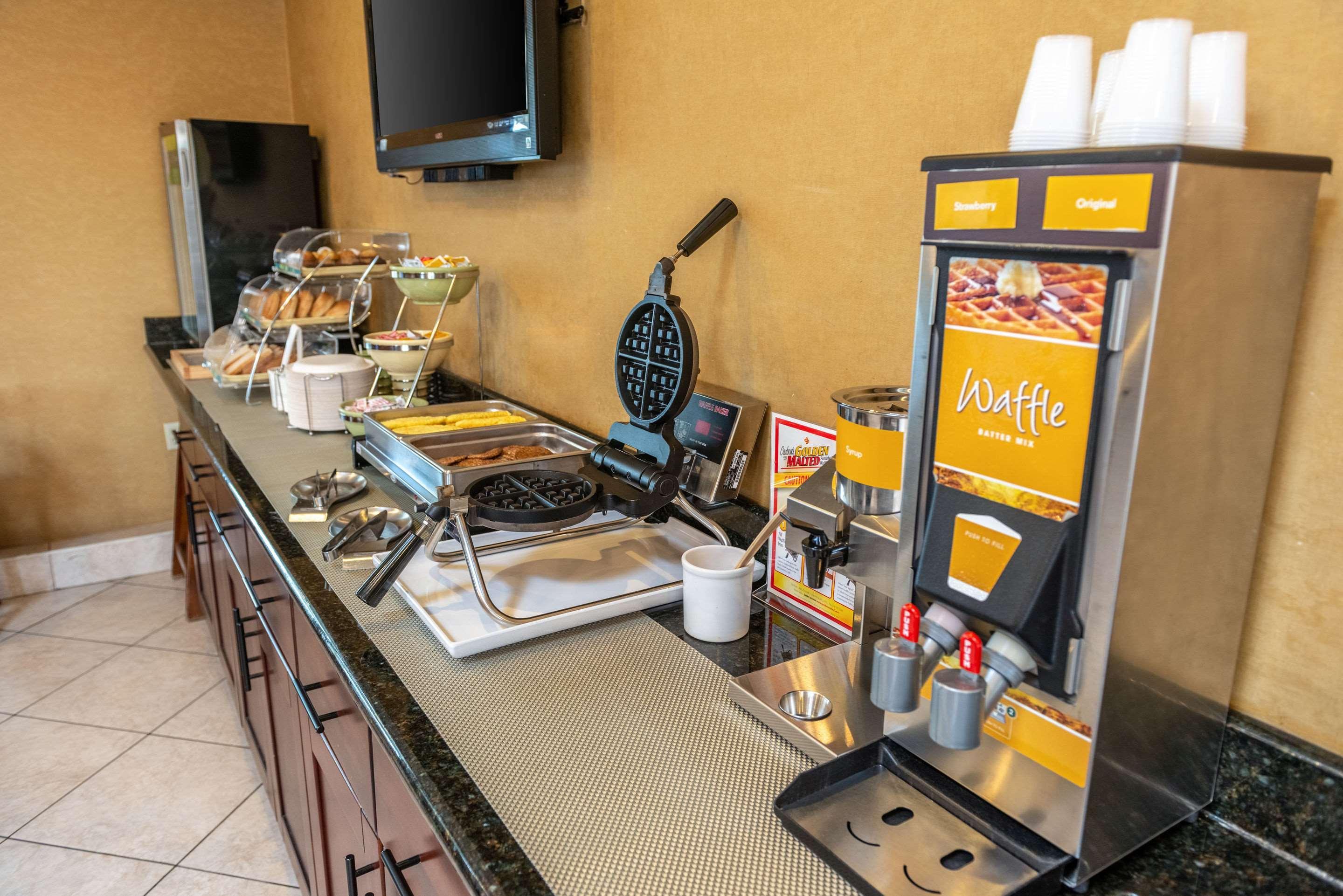 Quality Inn & Suites Seville Exteriér fotografie
